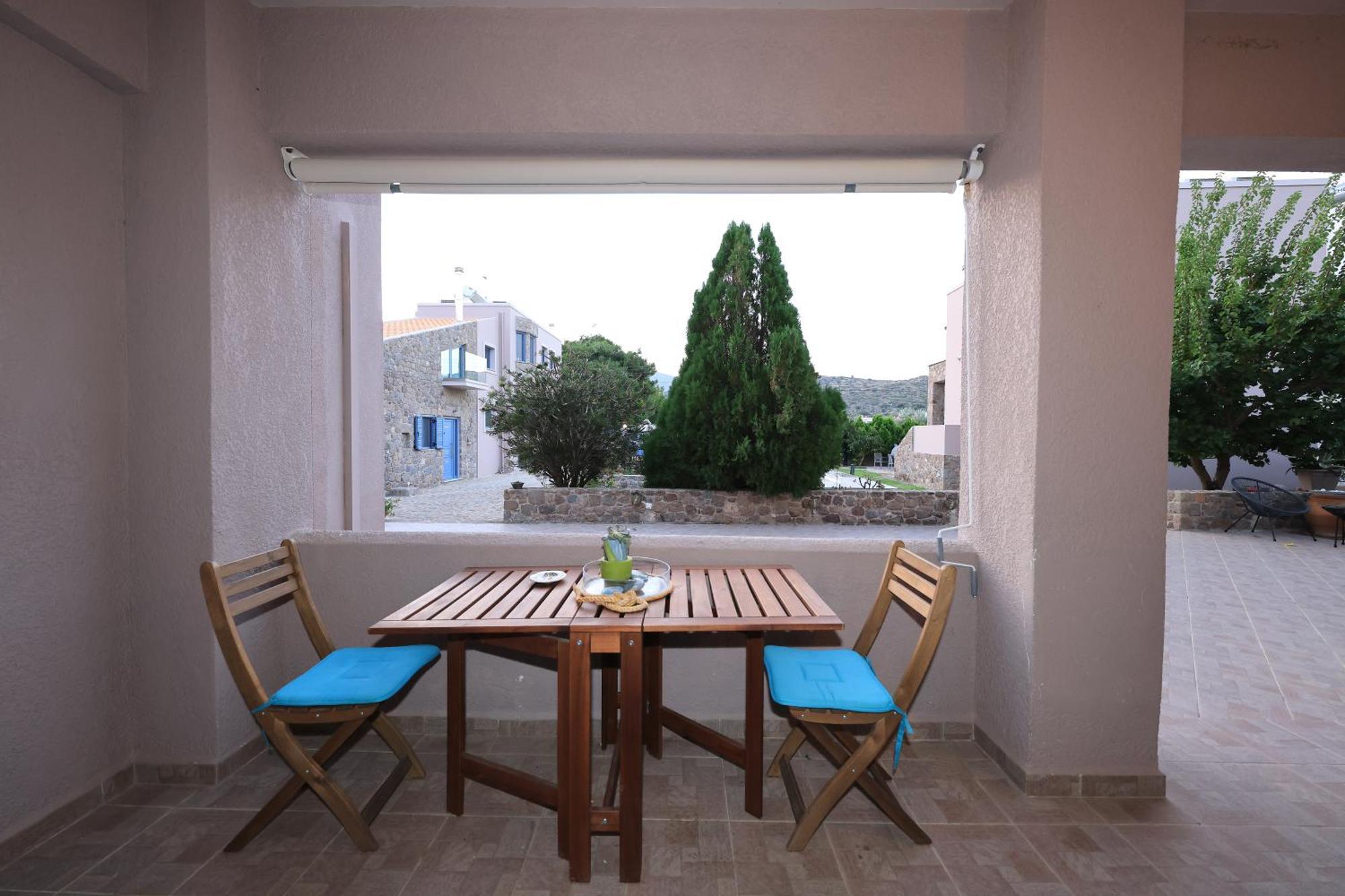 Njv Plus K Aegina Luaran gambar